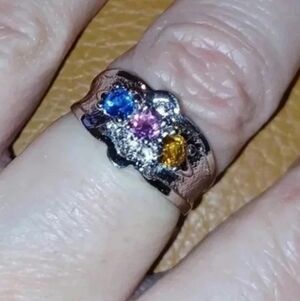 Gold-plated Mother's ring. White